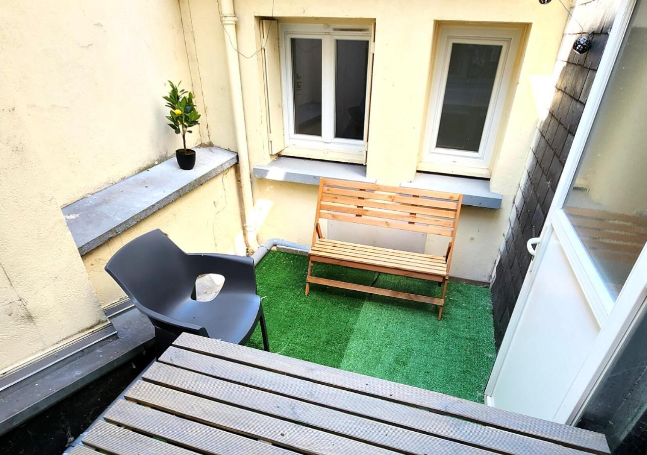"Colbert Triplex" 3 Chambres - Balcon - Patio - Cathedrale Tours Exteriör bild